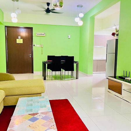 Regalia Spritz Empire Hostel Kuala Lumpur Zewnętrze zdjęcie