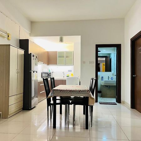 Regalia Spritz Empire Hostel Kuala Lumpur Zewnętrze zdjęcie
