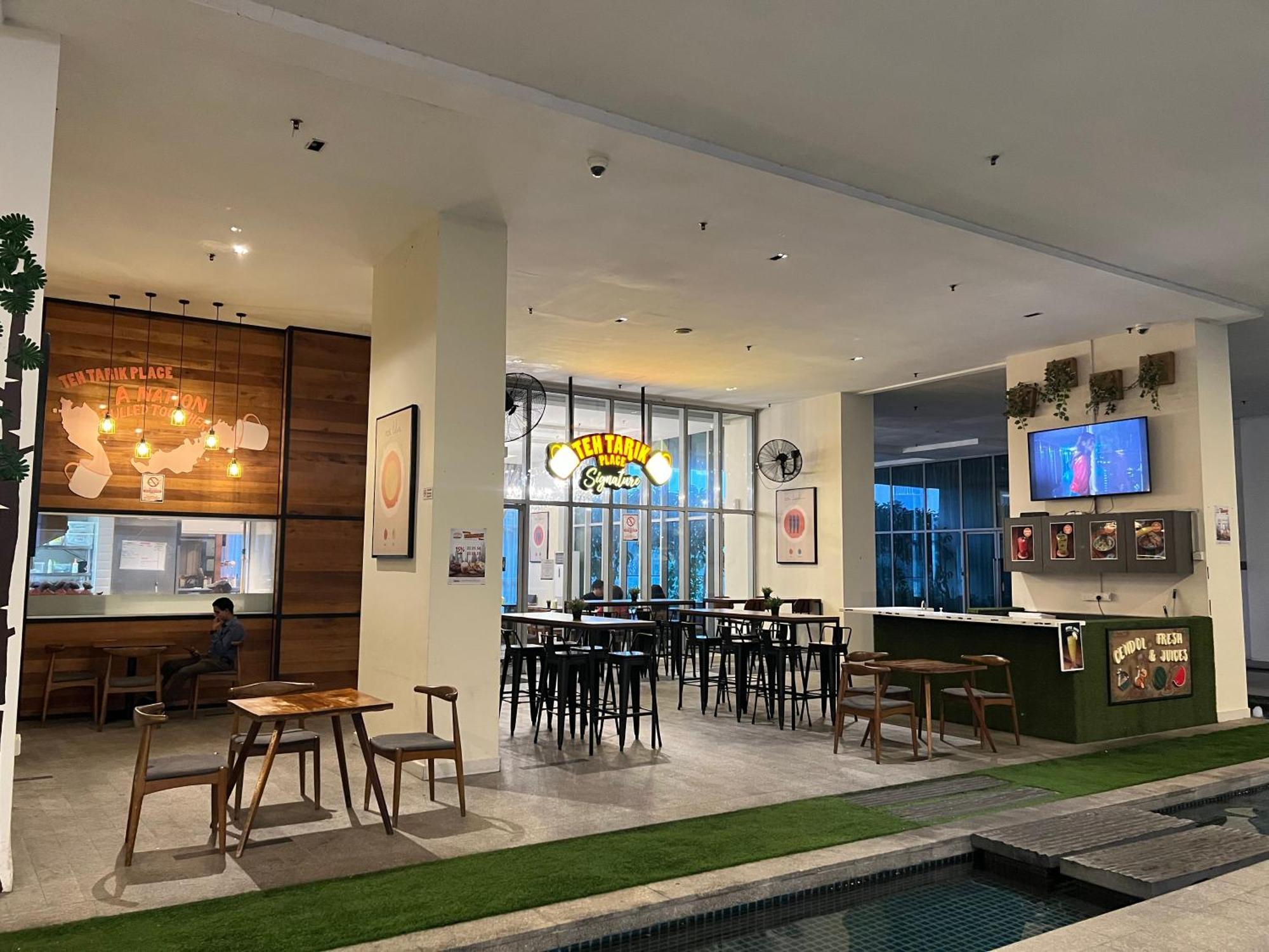 Regalia Spritz Empire Hostel Kuala Lumpur Zewnętrze zdjęcie