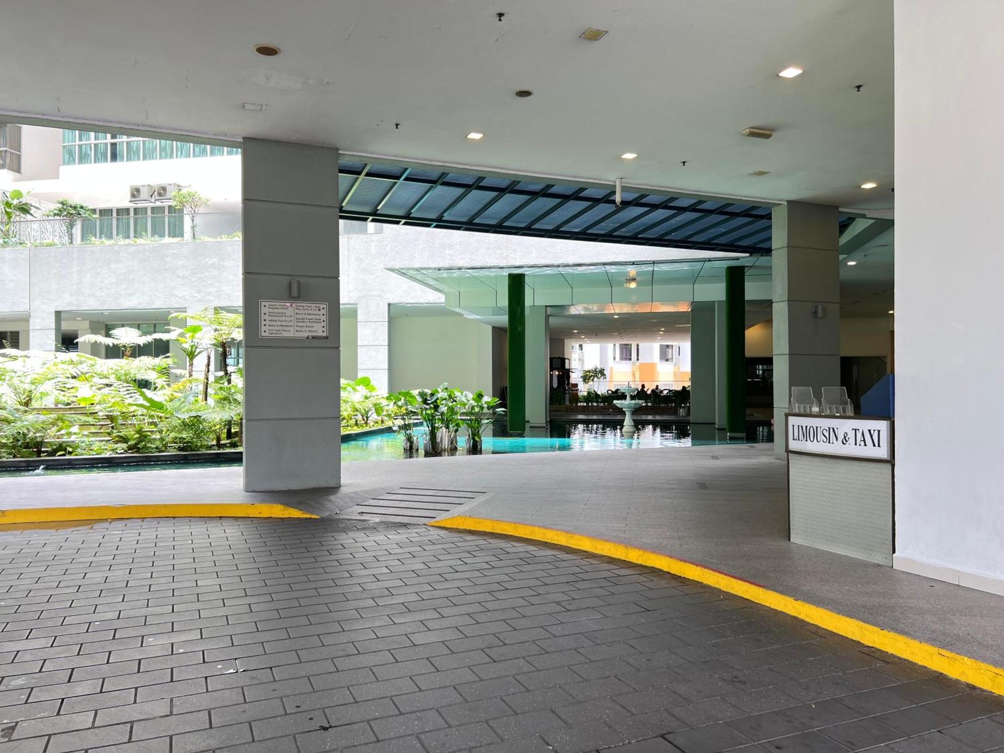 Regalia Spritz Empire Hostel Kuala Lumpur Zewnętrze zdjęcie