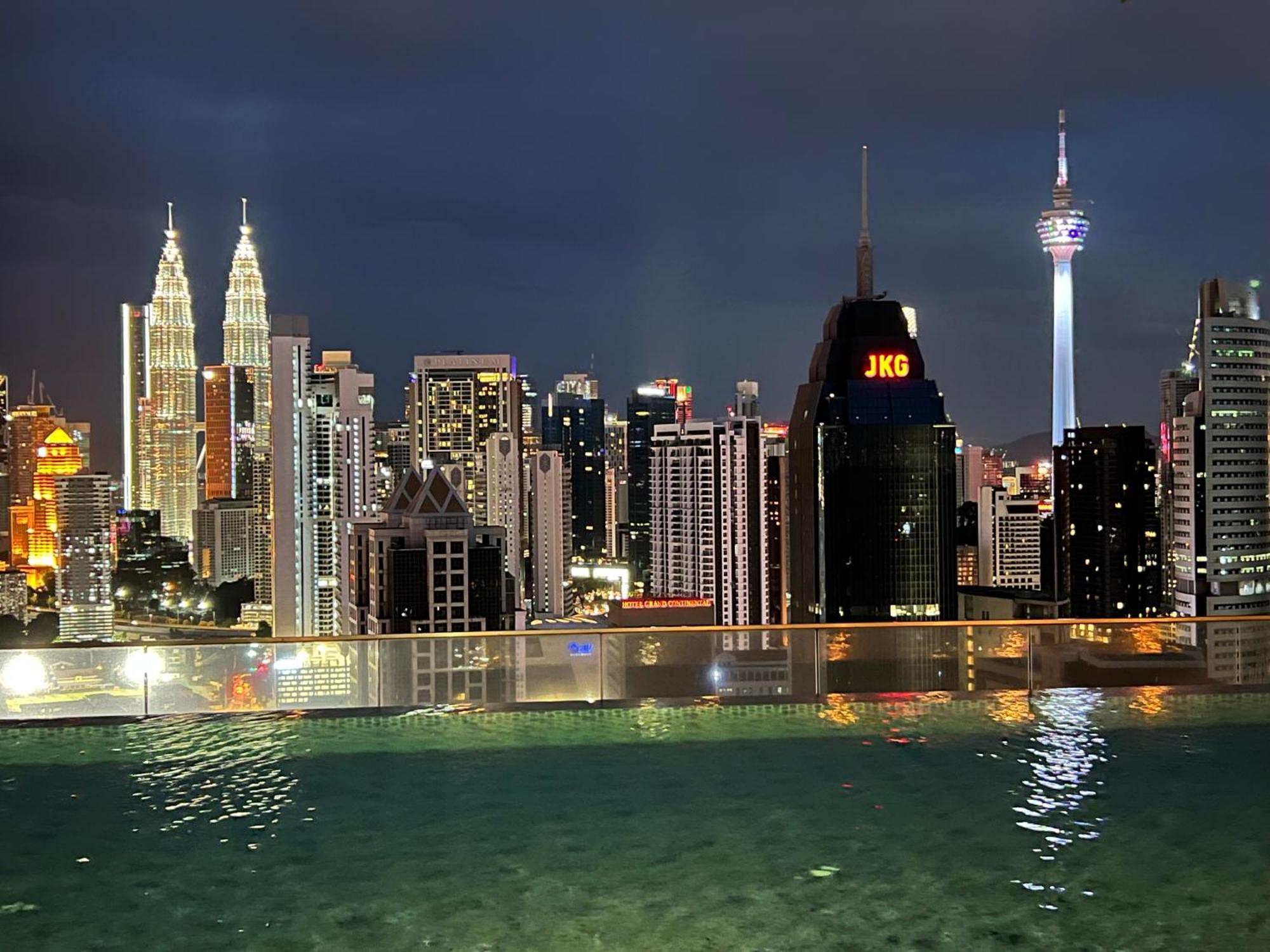 Regalia Spritz Empire Hostel Kuala Lumpur Zewnętrze zdjęcie