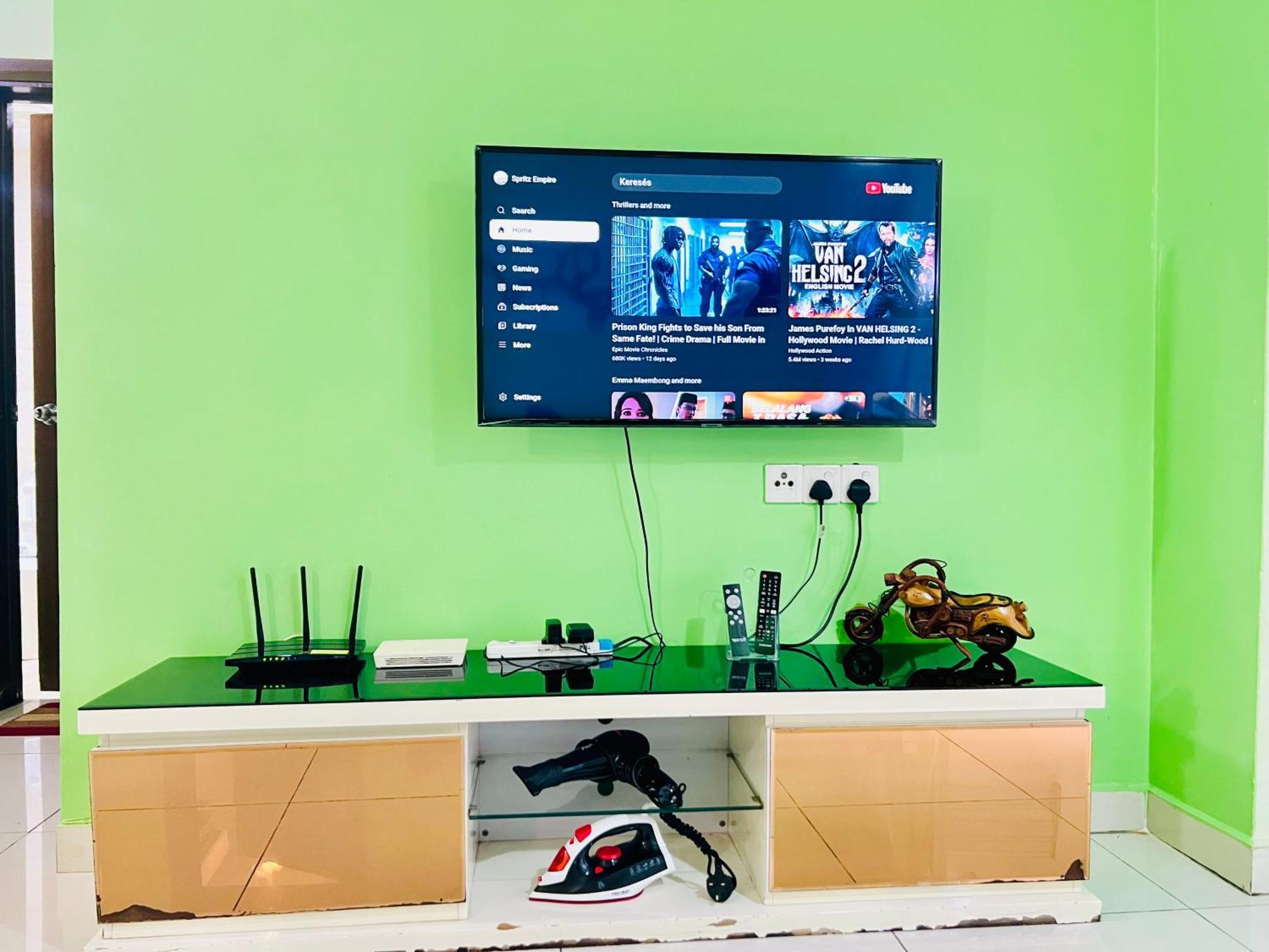 Regalia Spritz Empire Hostel Kuala Lumpur Zewnętrze zdjęcie