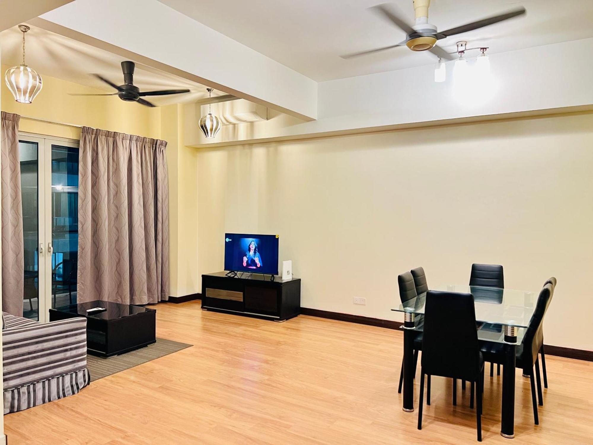Regalia Spritz Empire Hostel Kuala Lumpur Zewnętrze zdjęcie